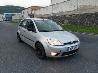 Ford fiesta najeto pouze 69 tis km funkční klimatizace - 2