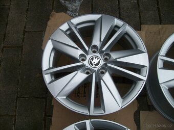 sadu alu 17" SCUTUS ORIGINAL ŠKODA KAROQ nejetééé - 2