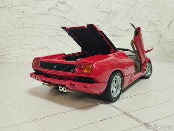 Lamborghini Diablo Roadster 1/18 Autoart - 2