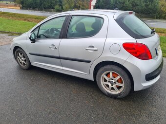 Peugeot 207 - 2