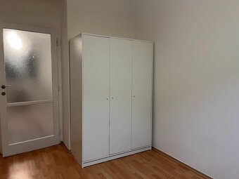 Nová skříň Ikea KLEPPSTAD, bílá, 3 dveře - 2