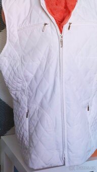 LEHOUNKÁ PROŠÍVANÁ VESTA + ŠÁLA - vel. 44 - 2