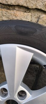 Kola Škoda originál  R16 - 2