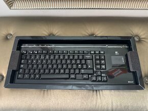 Klávesnice Logitech Bluetooth s touchpadem - 2