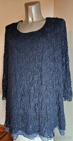 Tmavě modrá  krajková  tunika/halenka vel. 48. - 2