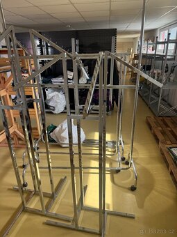 Vybavení prodejny - 2