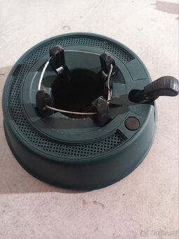 Prodám stojan pro vánoční stromek - 2