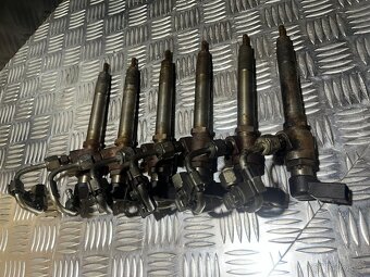 // Vstřikovače Jaguar XF 2.7D 152kw // - 2