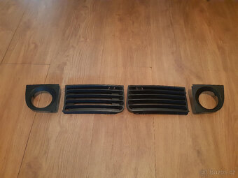 AUDI A8, S8 D2 - mřížky + mlhovky do nárazníku - 2