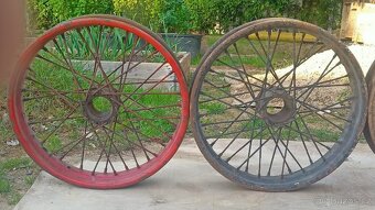 Drátěná kola na AERO 662 - 2