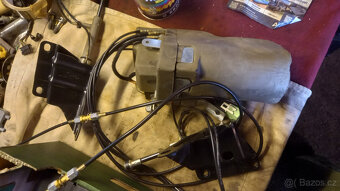 BMW E46 MOTORY STŘECHY CABRIO - 2