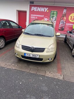 Toyota Corolla verso - 2