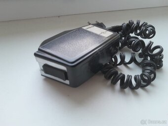 Retro sovětský elektrický holicí strojek - 2