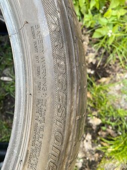 Bridgestone 235/40r19 - 2