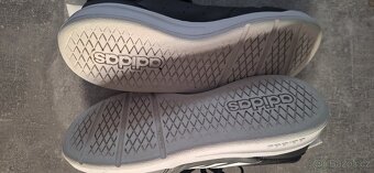 Boty Adidas vel 40 bílá podrážka - 2