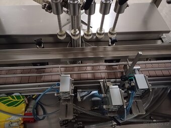 Automatický nalévací stroj pro 6 odlévačů - 2