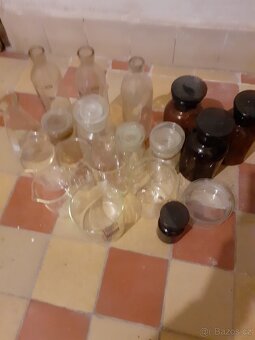 Laboratorní sklo - 2