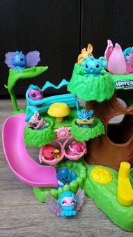 Domeček Hatchimals s figurkami - 2