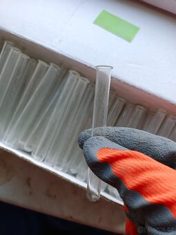 Laboratorní zkumavky 170ks - 2