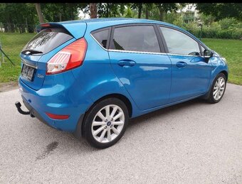 Ford fiesta - 2