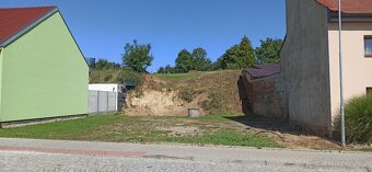 Prodám stavební pozemek v obci Lutopecny. - 2