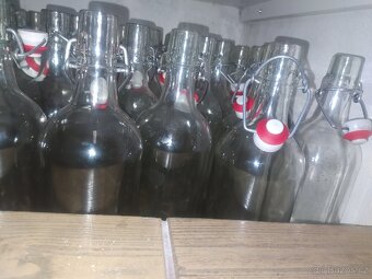 Lahve s keramickým vyčkem 1l. A 0,7l - 2