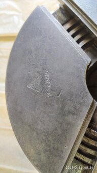 Skličidlo TOS 200 - 2