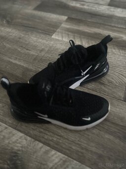 Nike Air Max 270 černé bílé – originál, velmi dobrý stav - 2
