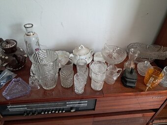 Staré skleničky, hrnečky, sklo - 2