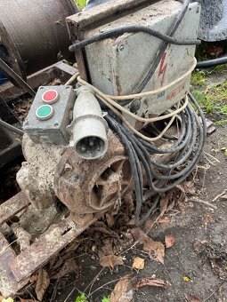 Stavební vrátek - 2