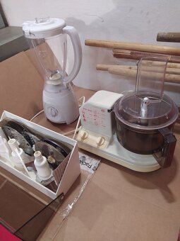 Prodám kuchyňský robot+mixer - 2