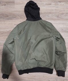 Bomber s kapucí 146/152 - 2