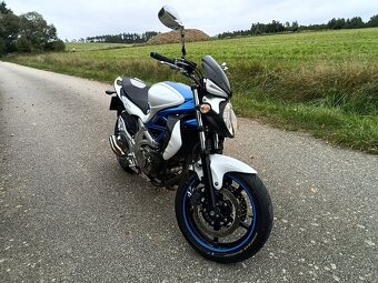 Suzuki SFV 650 Gladius - 2