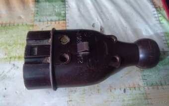 Zásuvka 380V 25A plochá 4 kolík - 2