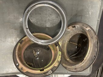 Hrnce světel PAL - 2