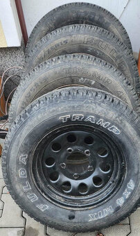 Suzuki Samurai kola - 2