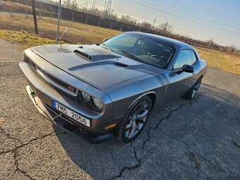Dodge challenger 3.6 odpočtove - 2