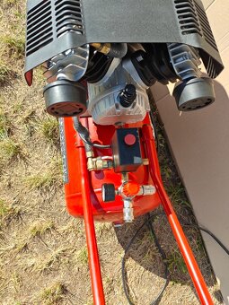 Einhell TE-AC 400/50/10 - 2-pístový kompresor - 2