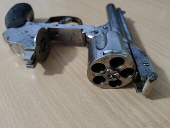 S&W 38 - 2