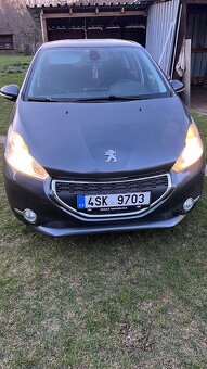 Peugeot 208 - 2