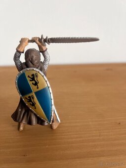 Schleich rytíř s mečem - 2