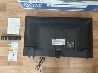 TV Hyundai smart 80 cm, ovladač k TV - 2