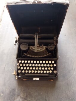 Psací stroj - 2