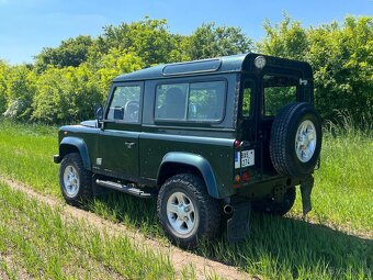 Land Rover Defender 90 SE - 2