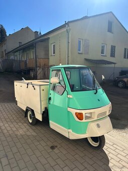 Piaggio Ape 50 – mobilní zmrzlinový stánek - 2