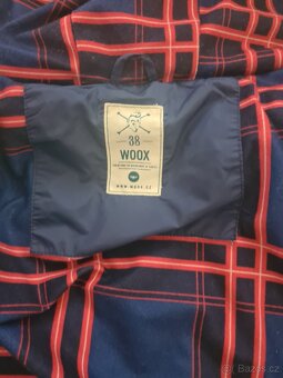 Modra bunda Woox vel 38,nosena ale porad hezká - 2
