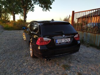BMW 330xd - 2