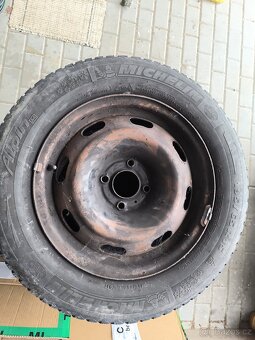 Peugeot-308 4x plech + pneu 195/65 R15 zimní - 2