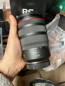Canon RF 24-70 f/2.8 L IS USM - 2