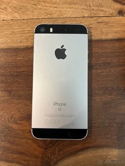 iPhone SE starý model 128 GB - 2